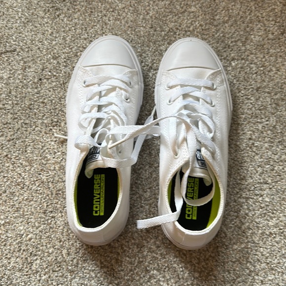 White Converse with Lunarlon - Picture 2 of 7